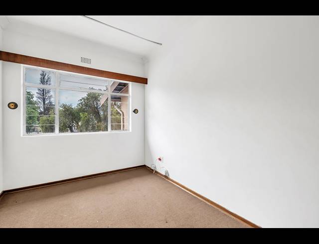 2 BEDROOM TOWNHOUSE FOR SALE IN WINDSOR EAST